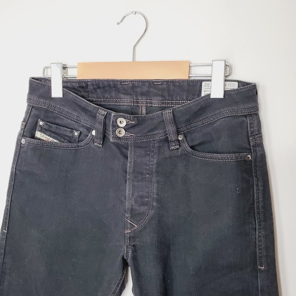 DIESEL Viker-R-Box Black Straight Jeans - Picture 6 of 9